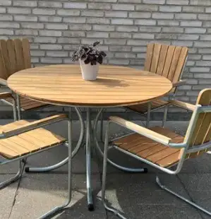 Friis Furniture - Teaktræsbord - Læsø - Ø110 cm - 2. sortering